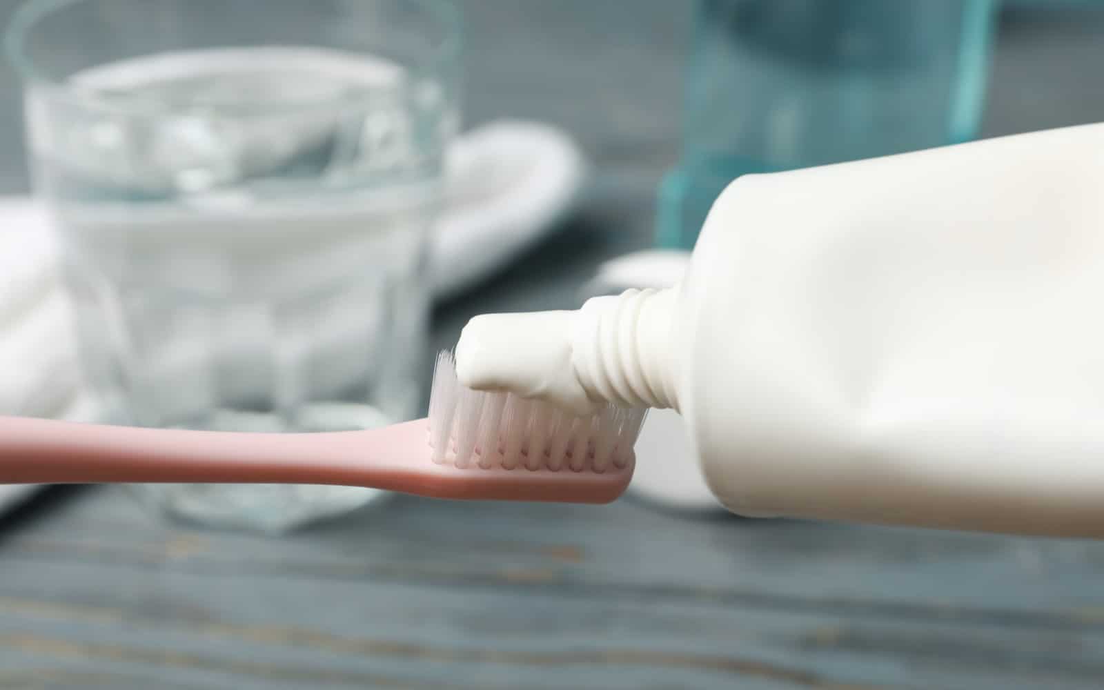 toothbrush with fluoride toothpaste pediatric dentistry